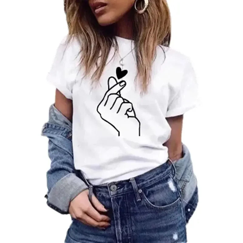 Women Funny Hand Heart Print Black White T shirt Gilr Summer O Neck 90s Harajuku Tops Tee Female Clothes