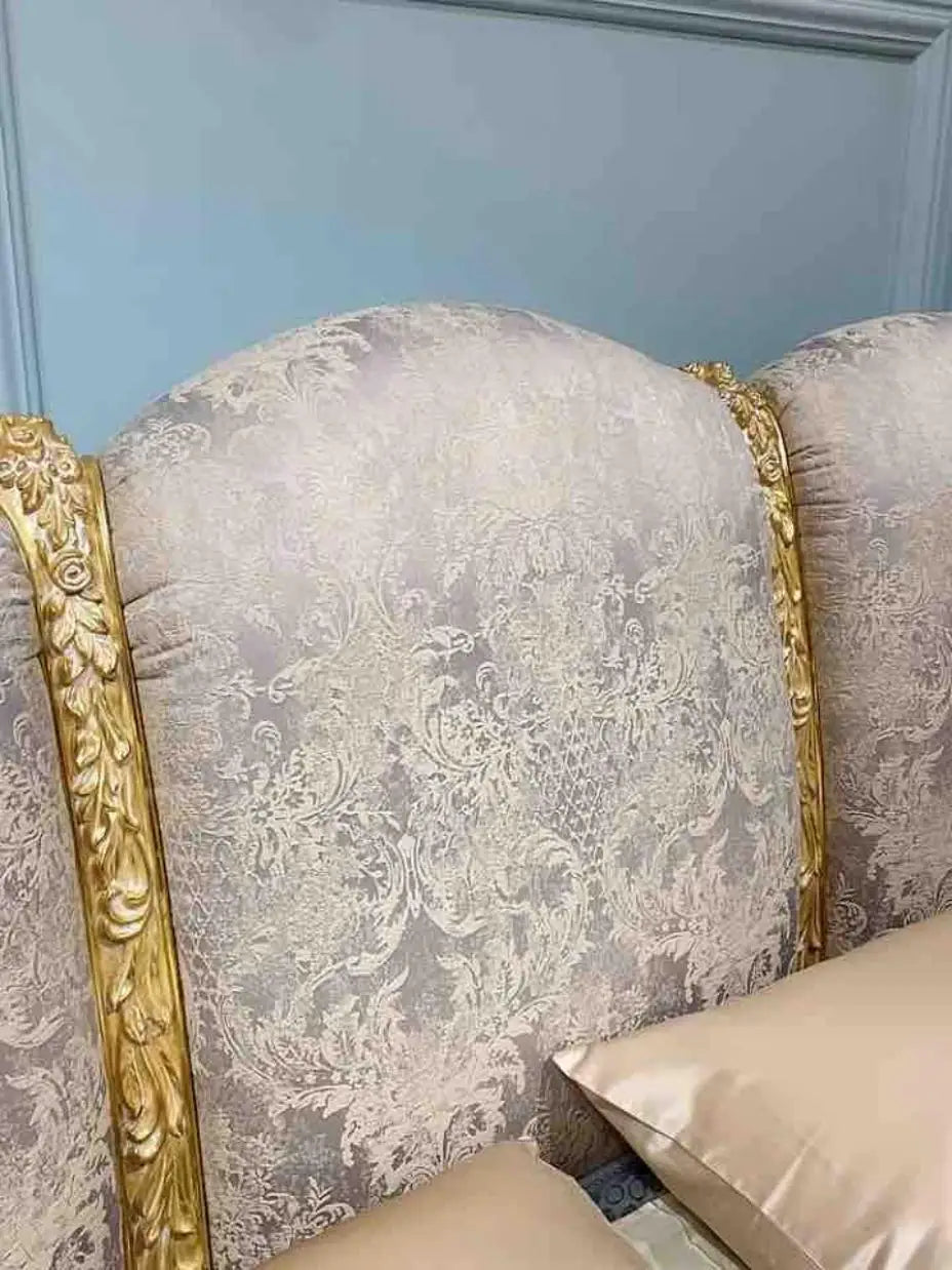 European-style Solid Wood Beech Carved Gold Leaf Luxury Master Bedroom Furniture Quality Double Bed White Flashing Silver Italia