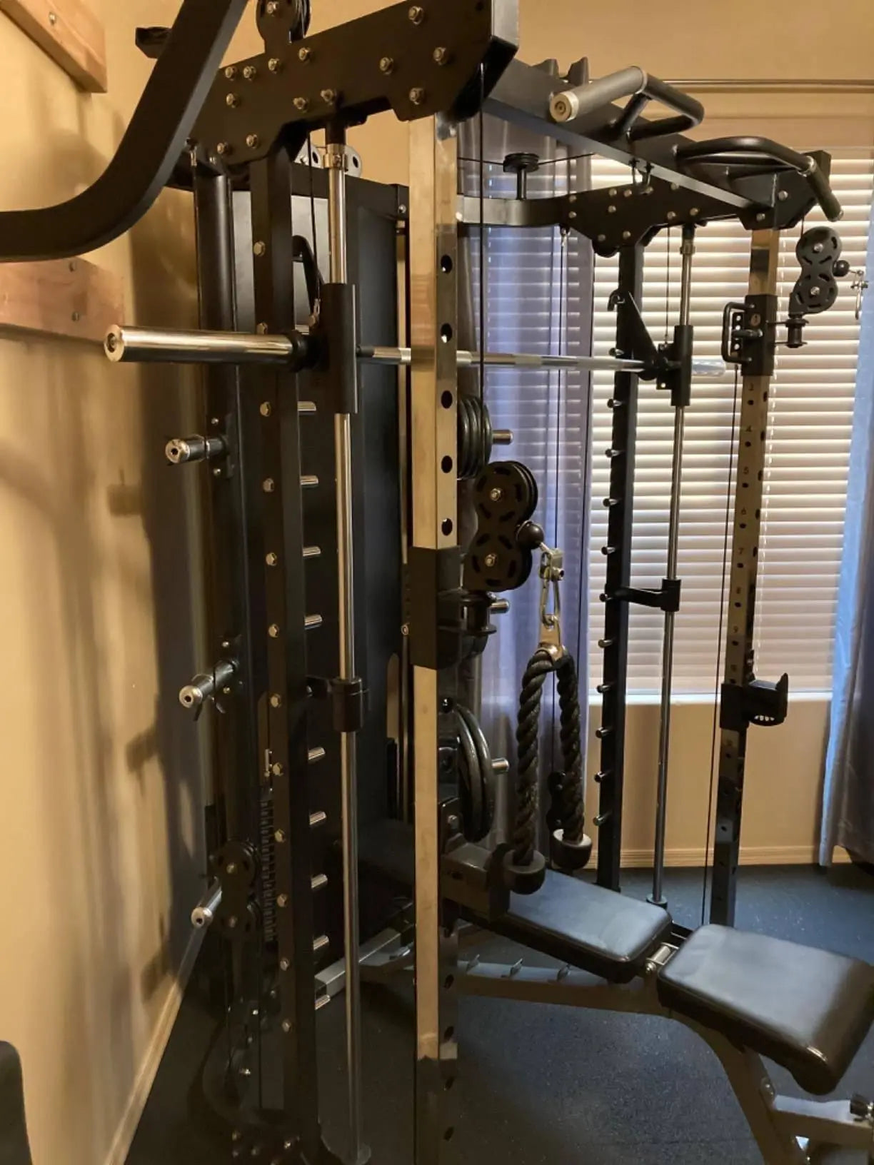Xinrui Best Price Arm Multi-functional Gym Equipment Trainer Smith Machine with Weight Stack