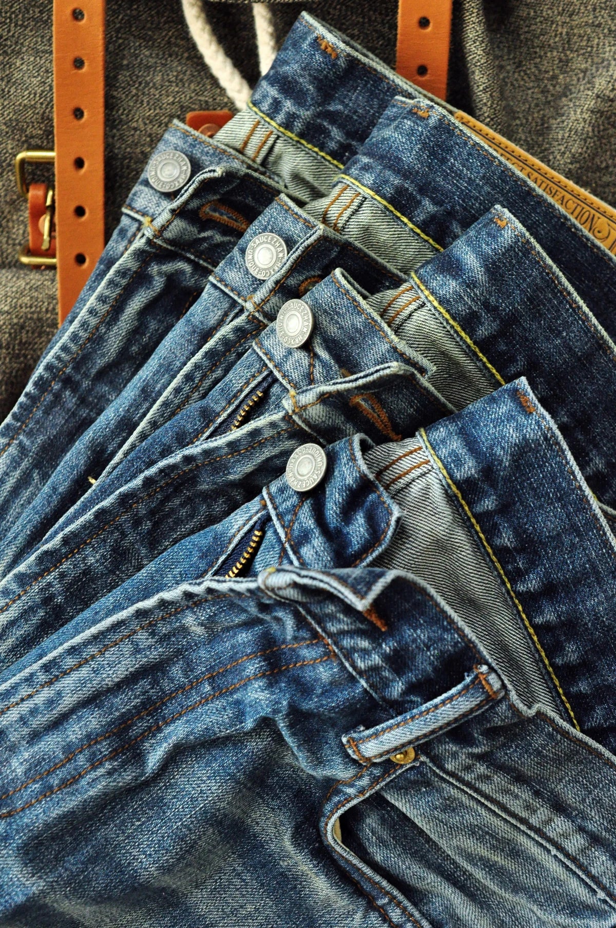 Saucezhan Mens Jeans Distressed  Moustache Effect Wash  Selvedge Denim Jeans  Motorcycle Regular Fit Straight Leg 14 Oz