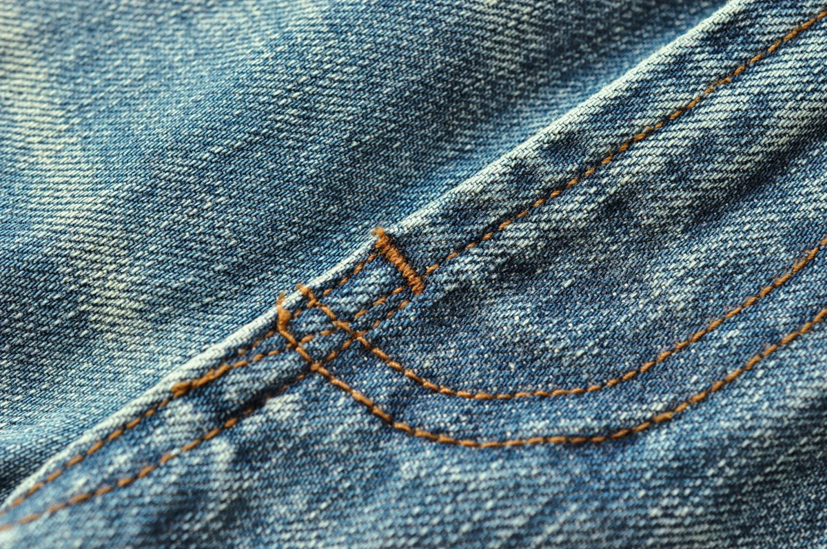 Saucezhan Mens Jeans Distressed  Moustache Effect Wash  Selvedge Denim Jeans  Motorcycle Regular Fit Straight Leg 14 Oz