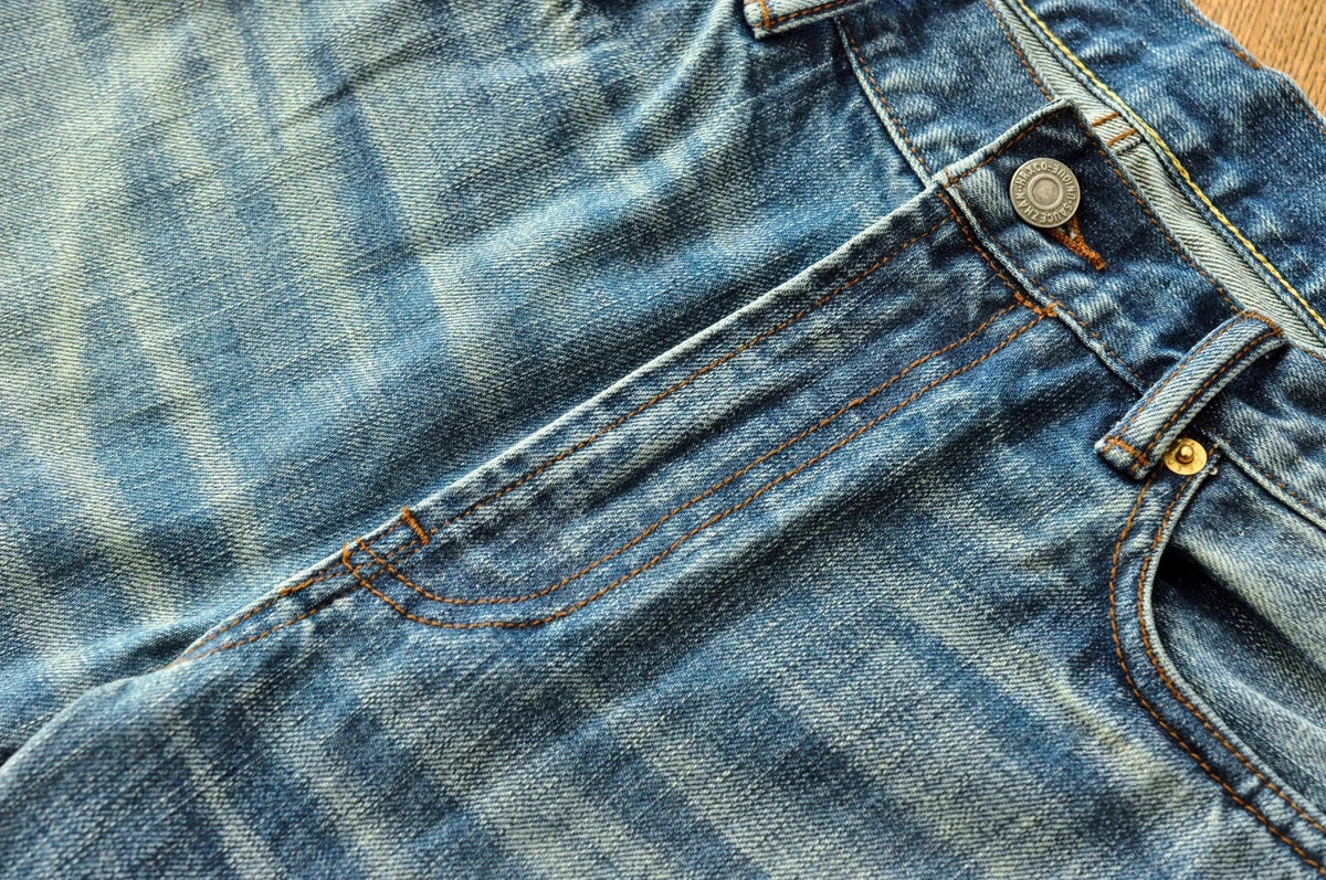 Saucezhan Mens Jeans Distressed  Moustache Effect Wash  Selvedge Denim Jeans  Motorcycle Regular Fit Straight Leg 14 Oz
