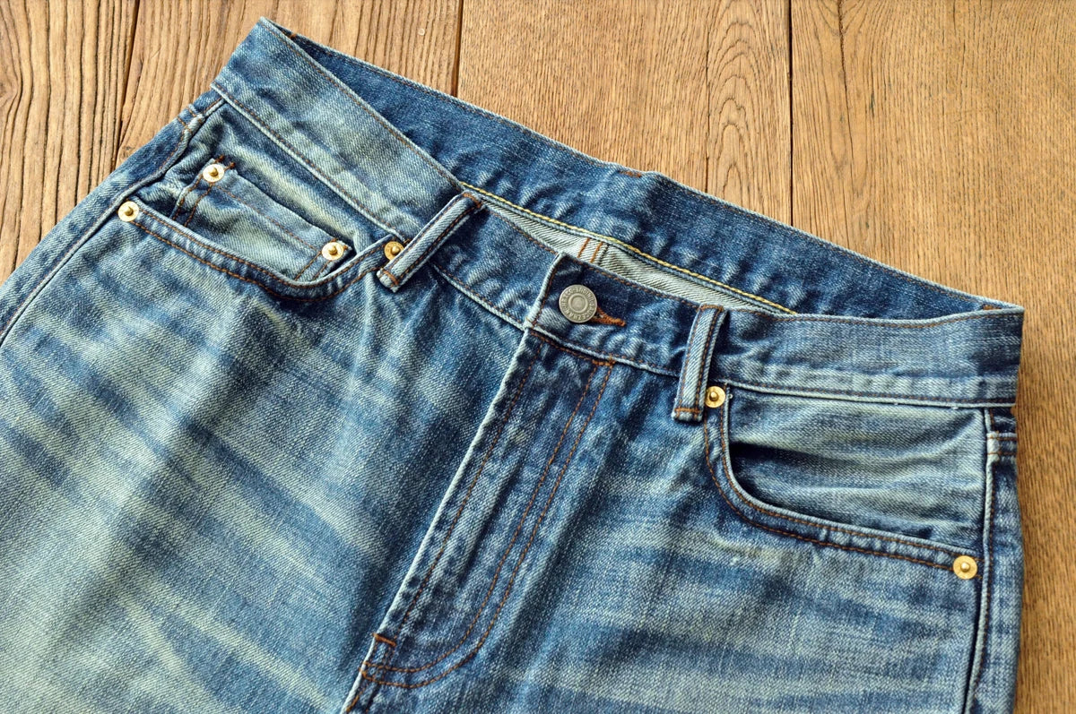 Saucezhan Mens Jeans Distressed  Moustache Effect Wash  Selvedge Denim Jeans  Motorcycle Regular Fit Straight Leg 14 Oz