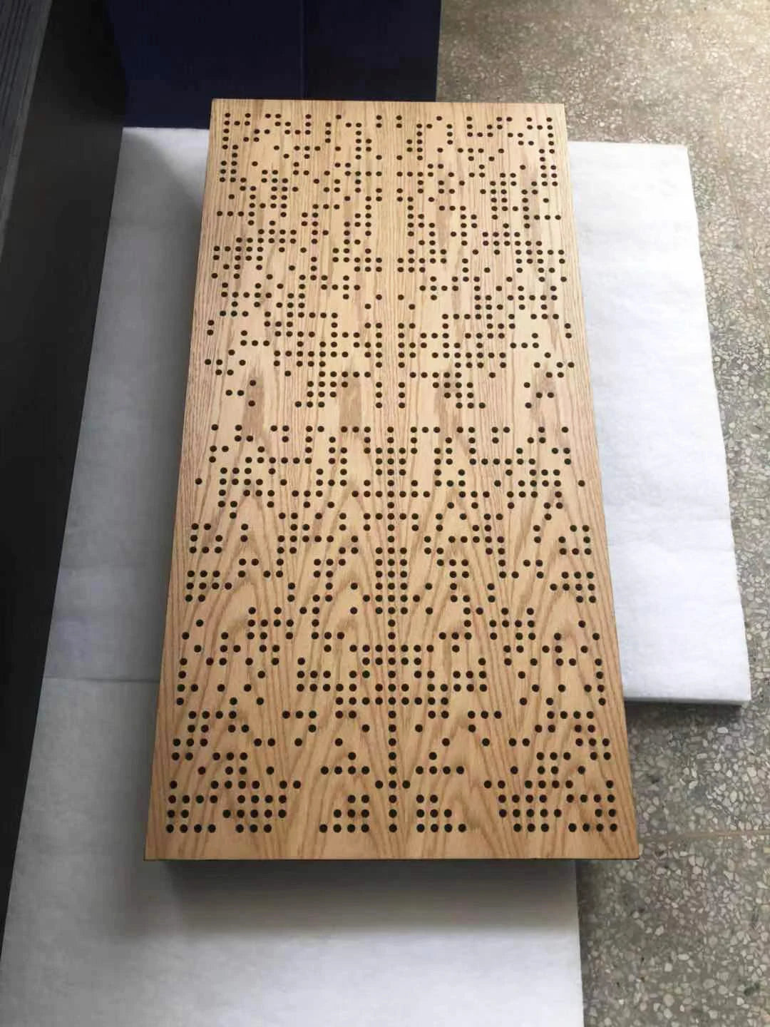 2 Pcs/Pack Singapore Professional Hall Perforated Wood Sound-Absorbing Panel 120x60cm Theatre Audience Studio Acoustic Diffuser