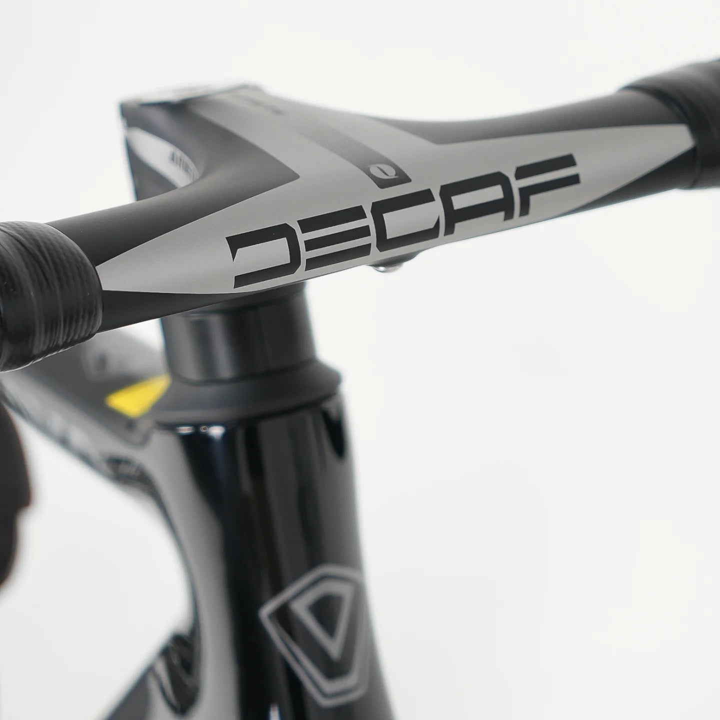 JAVA FUOCO TOP Road Bike 24 Speed Carbon Fiber Road Bicycle R7120 105 Hydraulic Disc Brake Racing Cycling Fuoco-Top DECAF UCI
