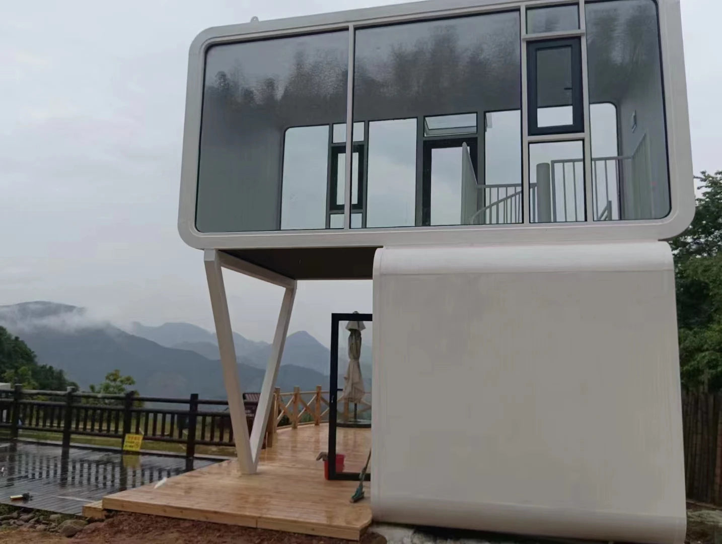 Factory built space capsule cabin container hotel, Movable prefab cabin home, Box house building control module