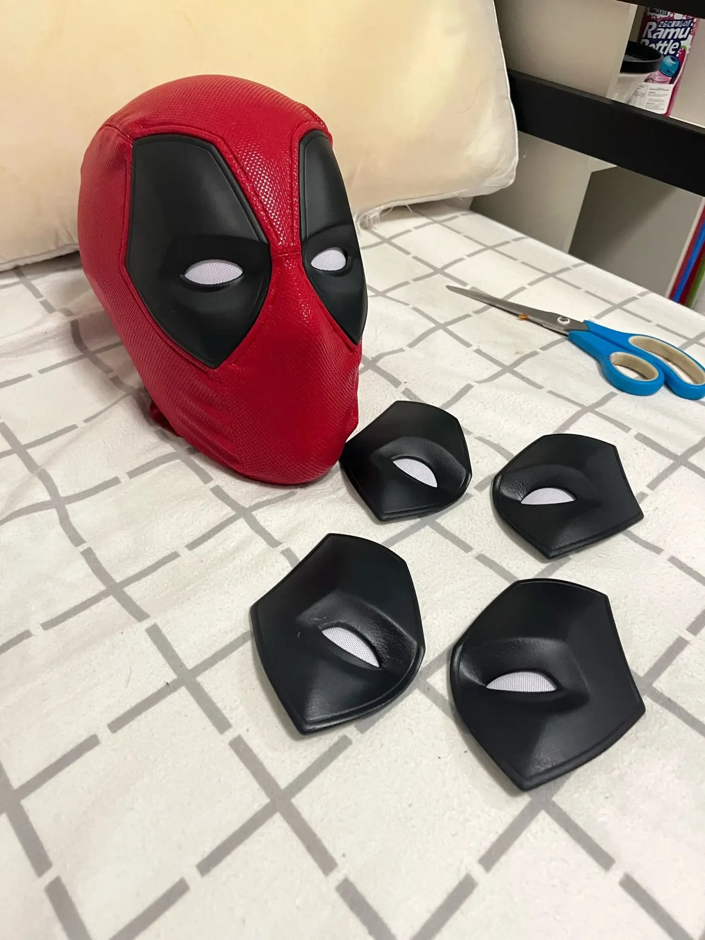 Marvel Deadpool Mask with 3D Screen Printed Fabric & 1 Pair of Magnetic Normal Eyes Halloween Cosplay Costume for Birthday Gift