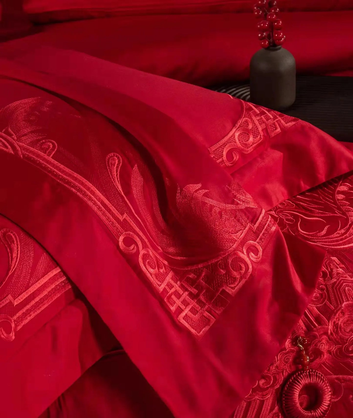 160 Thread Count Long Staple Cotton Embroidered Wedding Four Piece Set of Joyful Red Wedding Bedding Products