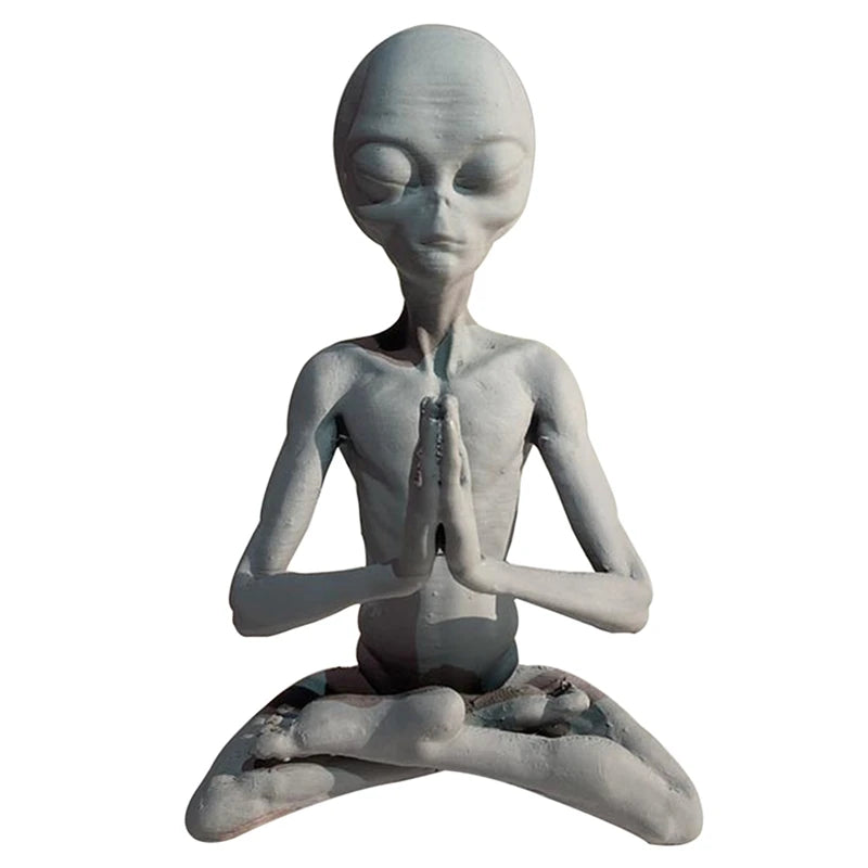 Witchcraft Meditation Alien Statue Mini Resin Ornament Alien Garden Home Office Yard Art Decor For Indoor Outdoor