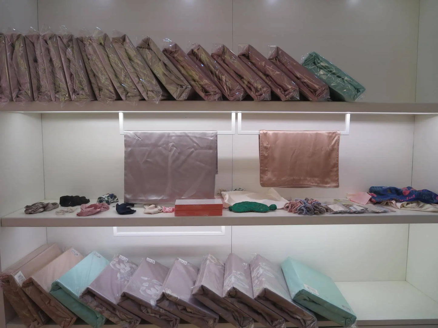 19 momme Pure Silk Lace Chemise Nightgown and Robe Set Ladies Two-Piece Luxury Satin Home Suit for Women Sexy Silk Pajamas Woman