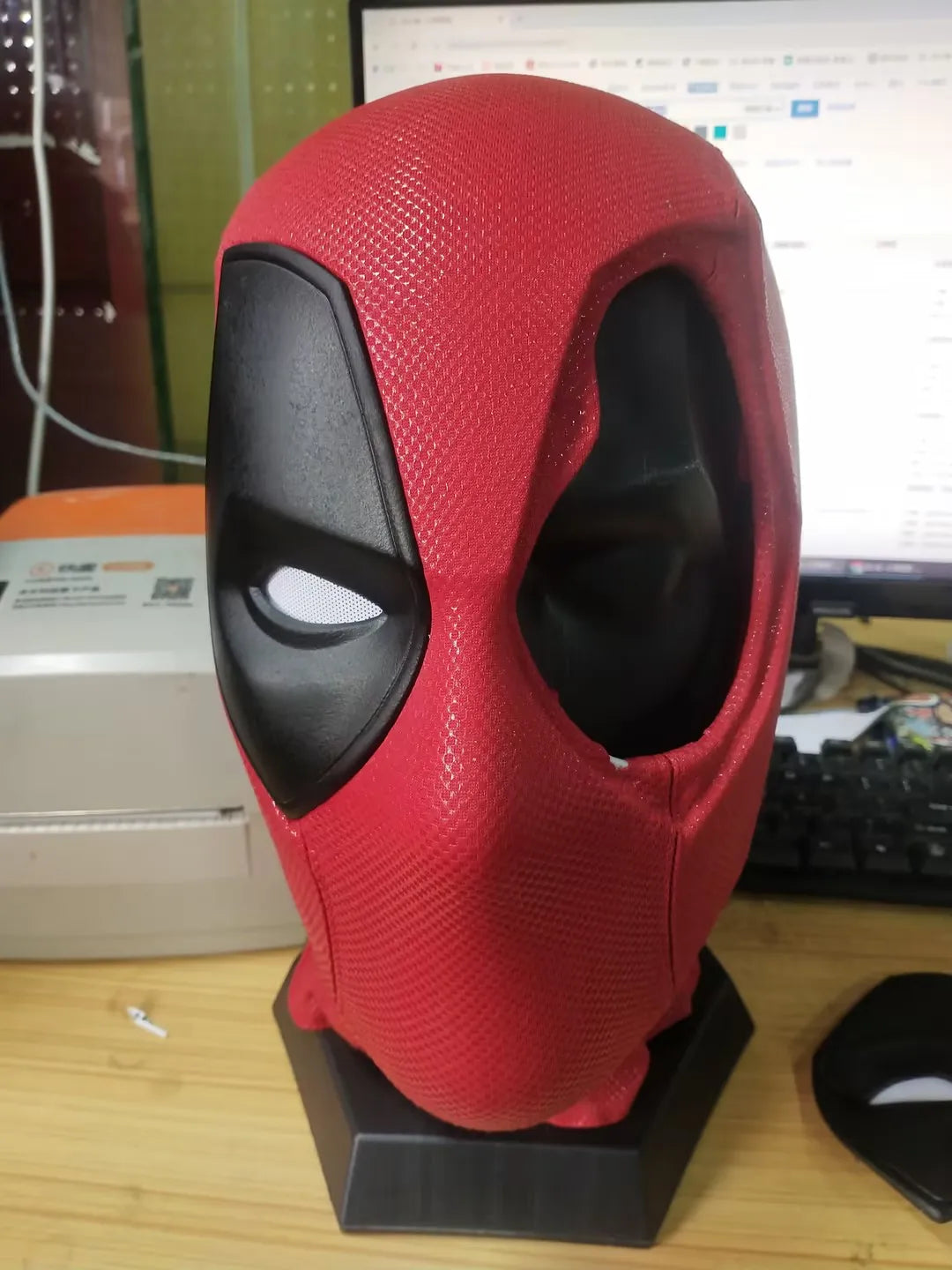 Marvel Deadpool Mask with 3D Screen Printed Fabric & 1 Pair of Magnetic Normal Eyes Halloween Cosplay Costume for Birthday Gift