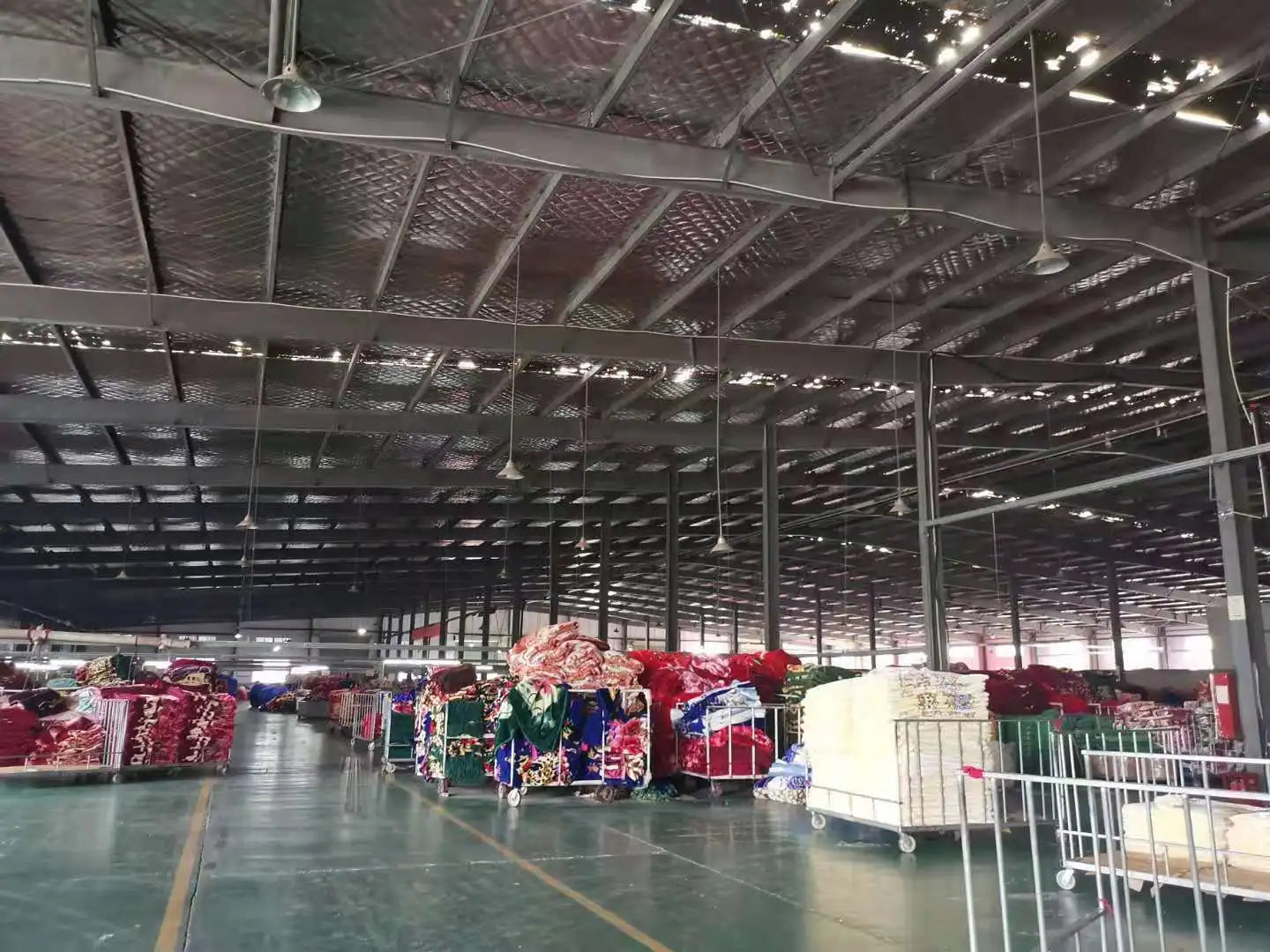 Waterproof Pet Blankets Soft Plush Throw Protects Couch Chairs Car Bed Machine Washable Dog Blanket