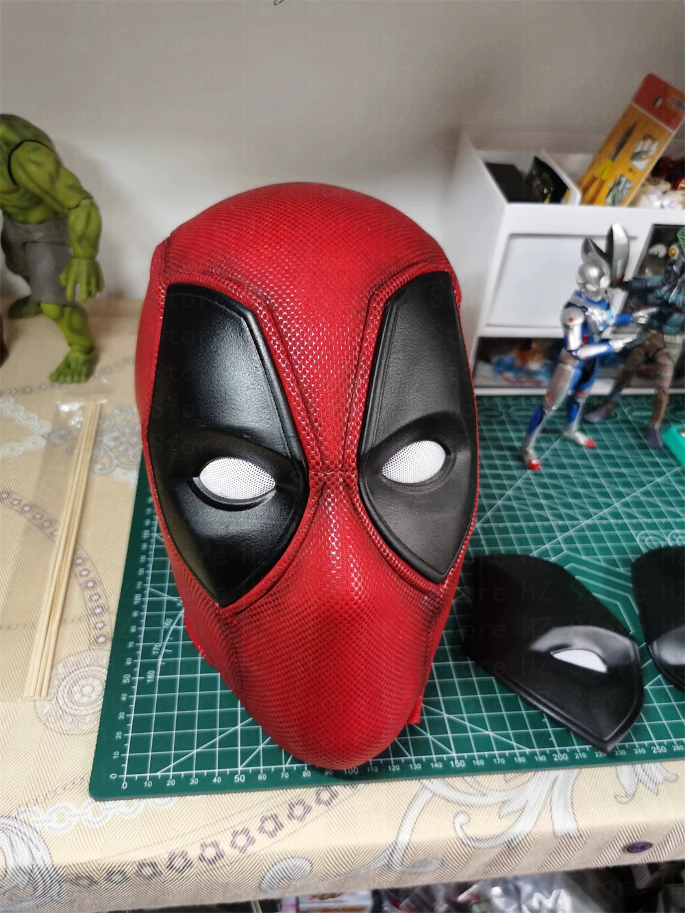 Marvel Deadpool Mask with 3D Screen Printed Fabric & 1 Pair of Magnetic Normal Eyes Halloween Cosplay Costume for Birthday Gift