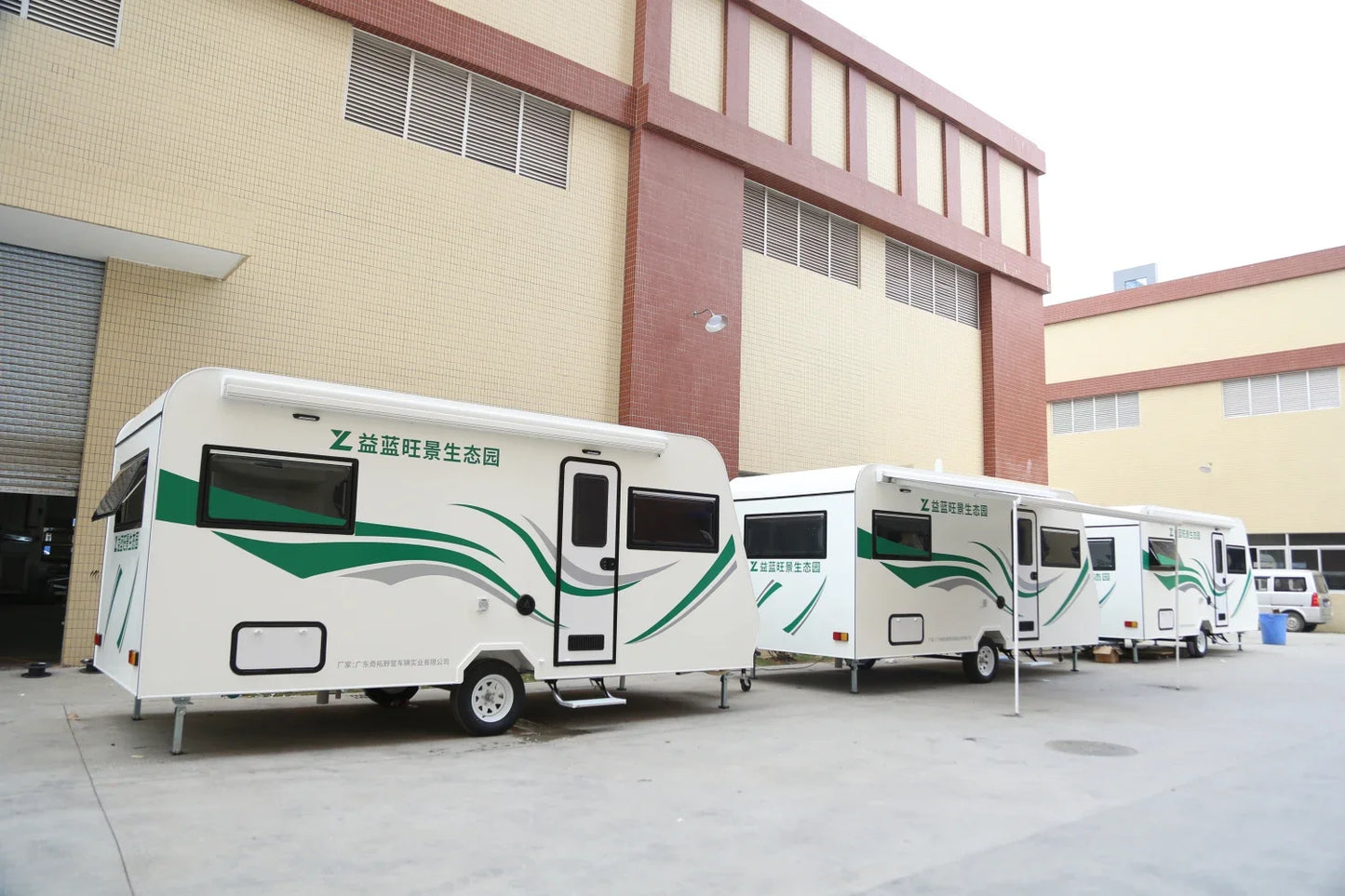 2022 Factory New High Quality Luxurious Accommodation 21ft Off Road Caravan With Toilet For Sale