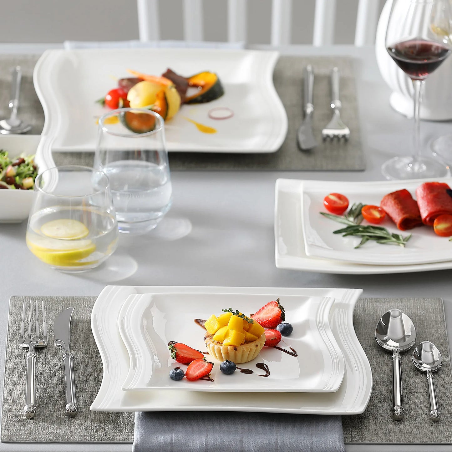 MALACASA Flora 26-Piece Porcelain Dinner Set with Bowls Dessert Soup Dinner Plates Rectangular Plates Set Service for 6 Person
